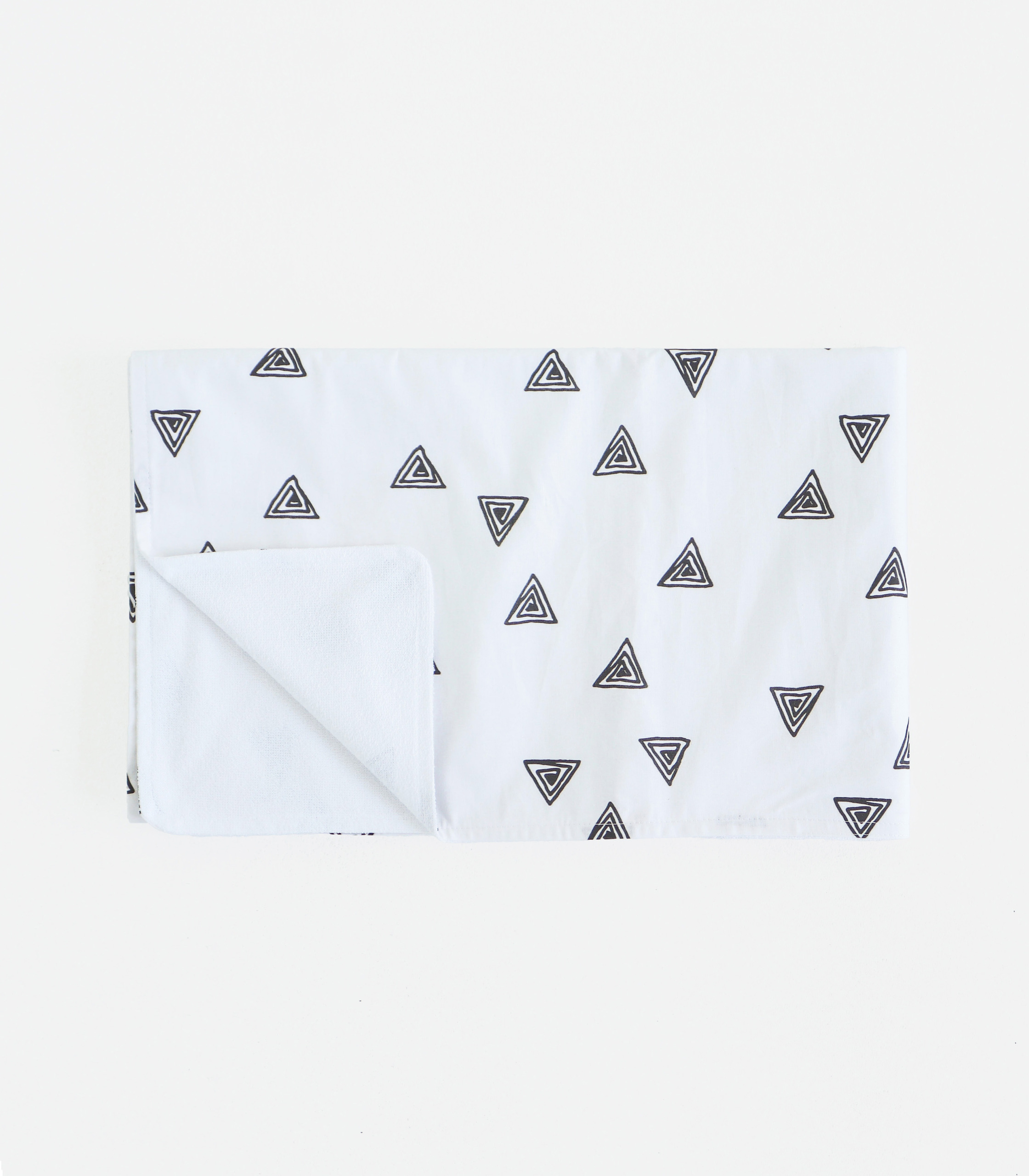 Пелюшка непромокаюча “Трикутники”