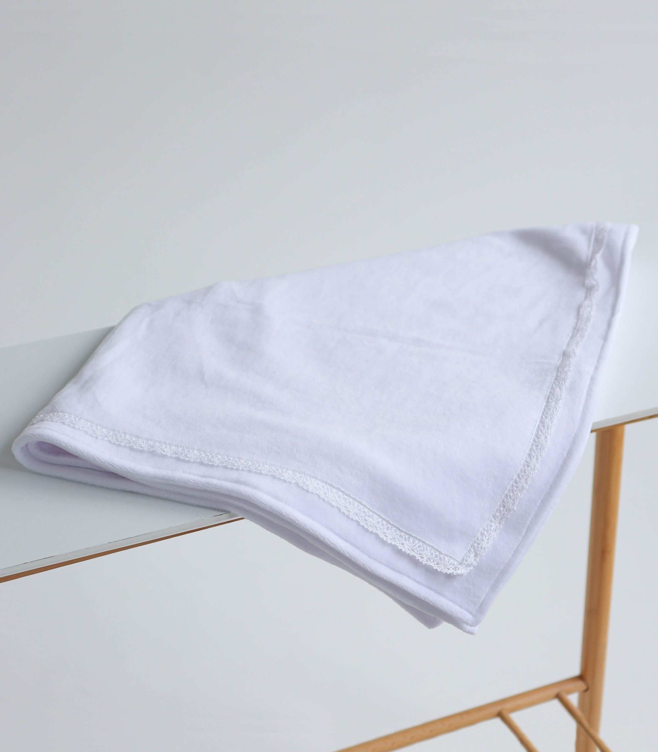 Крижма для хрещення велюрова з мереживом