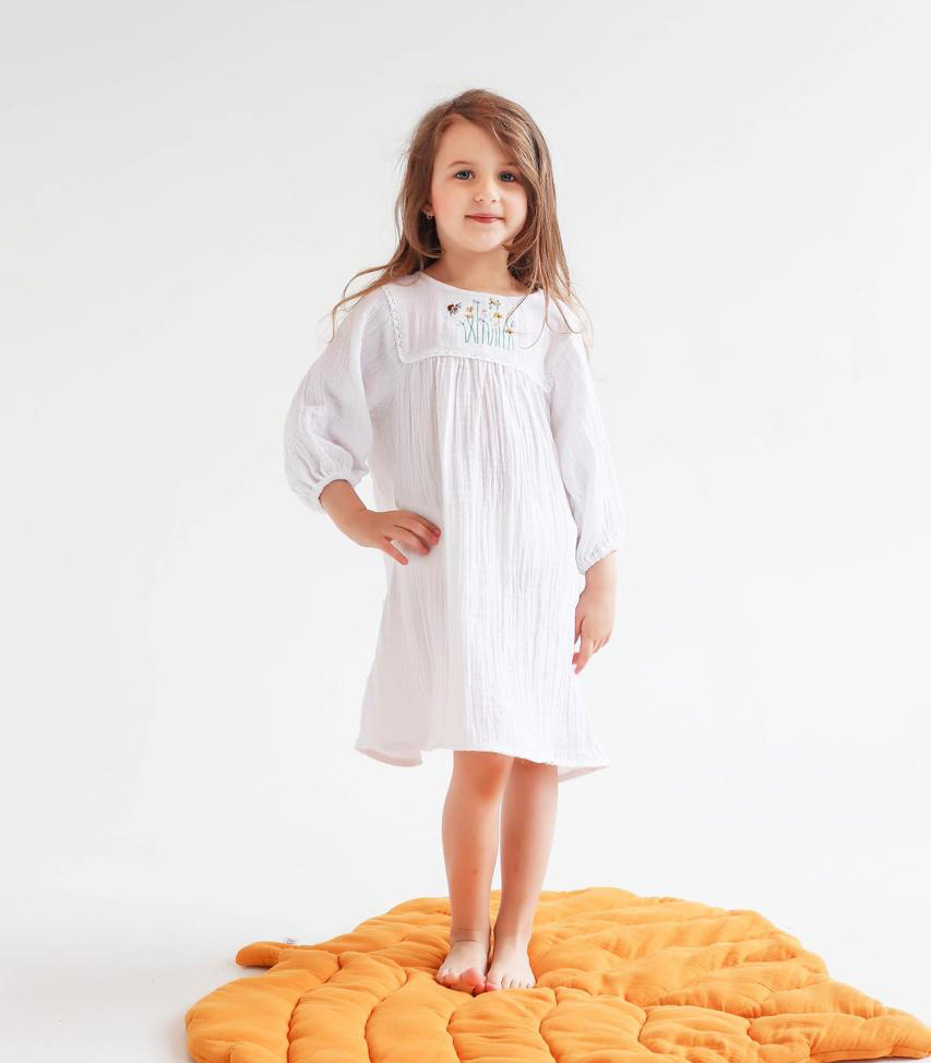 Вишиванка муслін Біла “Жовто-блакитні квіти”