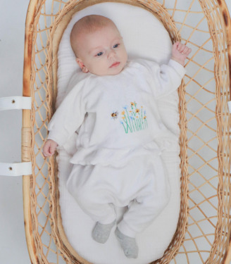 Костюм велюровий з вишивкою для Хрещення дівчинки