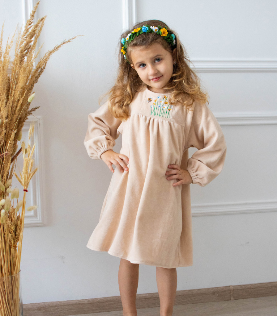 Вишиванка велюр “Бежева”