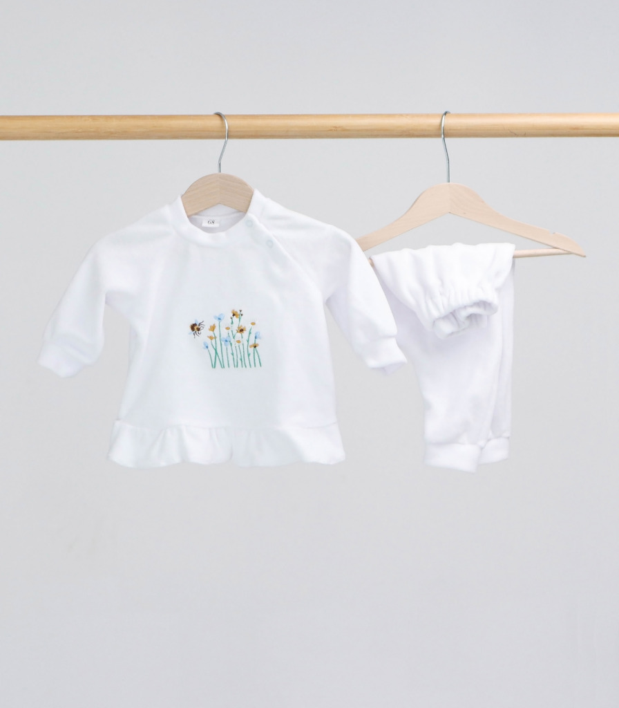 Костюм велюровий з вишивкою для Хрещення дівчинки