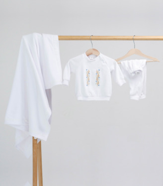 Костюм велюровий з вишивкою для Хрещення хлопчика