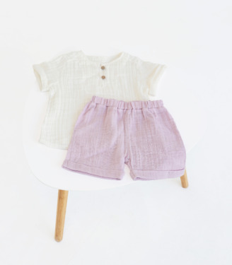 Костюм футболка+шорти “Молочний/бузок”