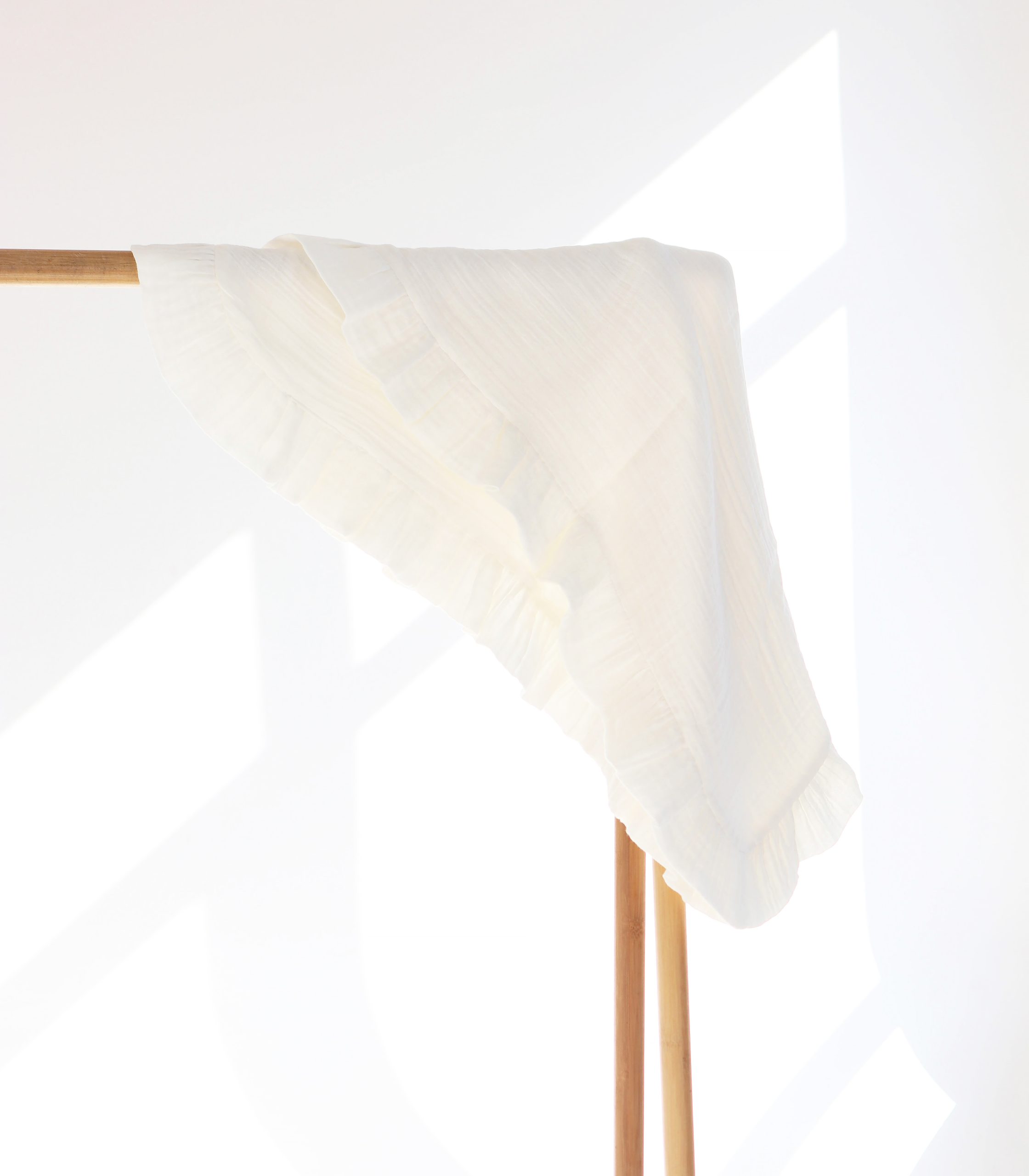 Плед мусліновий з рюшою “Молочний”