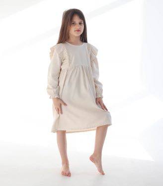 Лляна сукня з мереживом