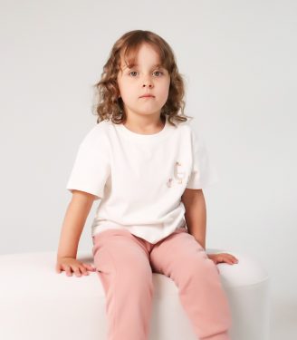 Футболка Молочна з вишивкою “Гуси”