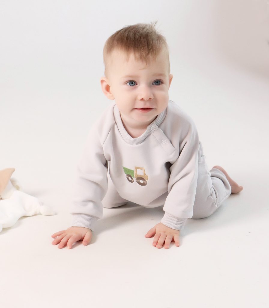 Костюм світло сірий  «Трактор»