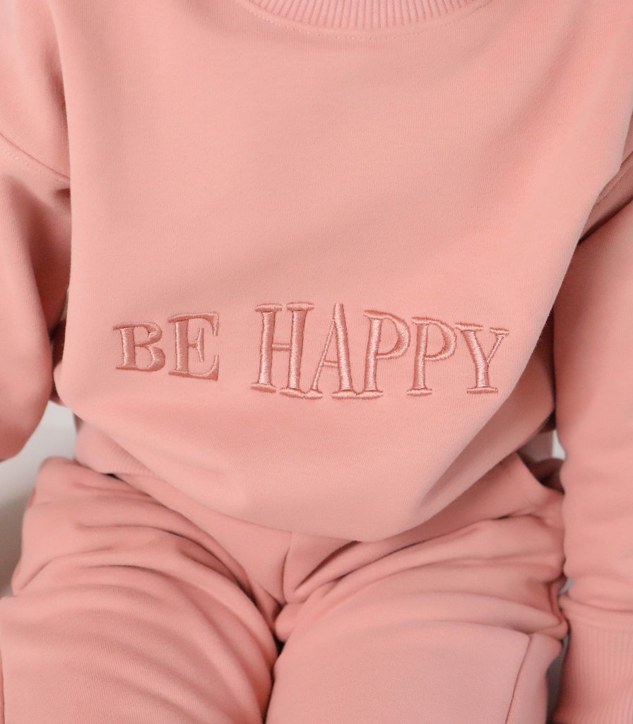 Костюм “BE HAPPY”