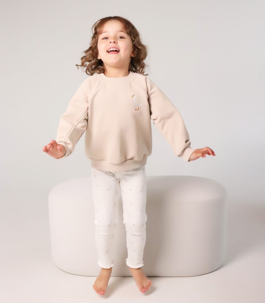 Костюм для дівчинки “Гуси”