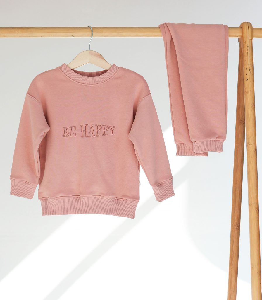 Костюм “BE HAPPY”