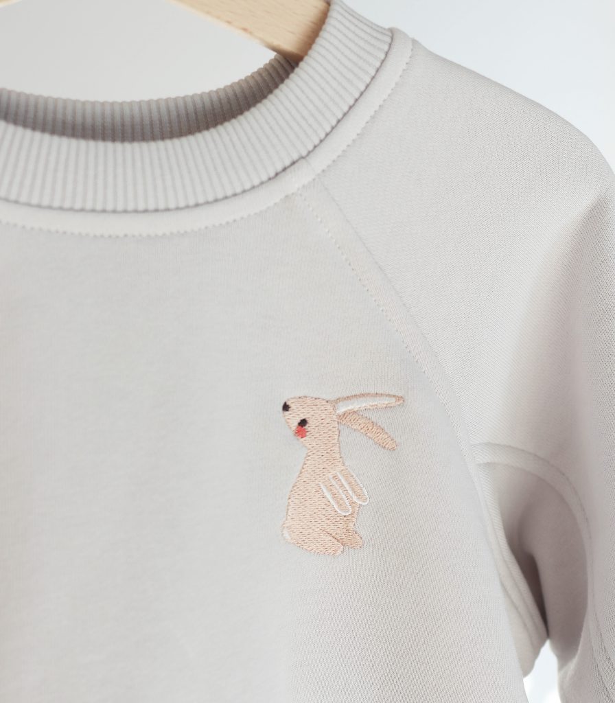 Костюм для дівчинки “Зайчики”