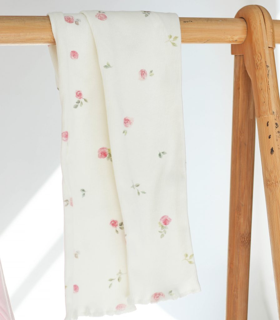 Костюм для дівчинки “Троянди”